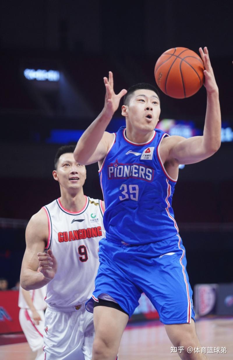 关于勒沃库森力克巴西，阿拉巴三分雨点燃全场的信息