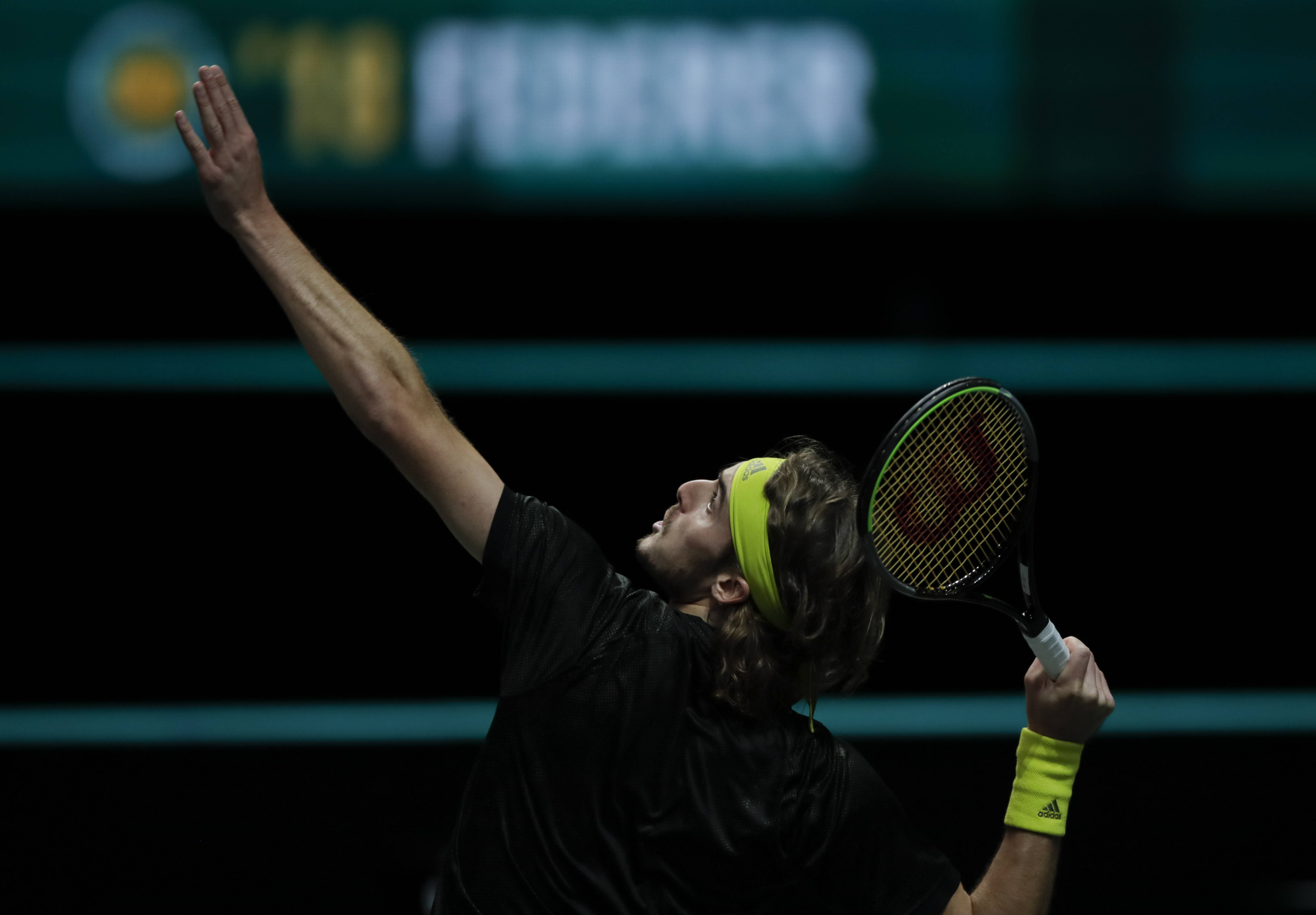 米兰体育app-澳大利亚网球队绝杀德国网球队，西西帕斯高光表现