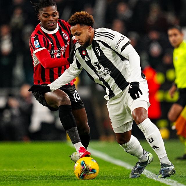 包含尤文图斯后卫成功阻止对手破门进球的词条