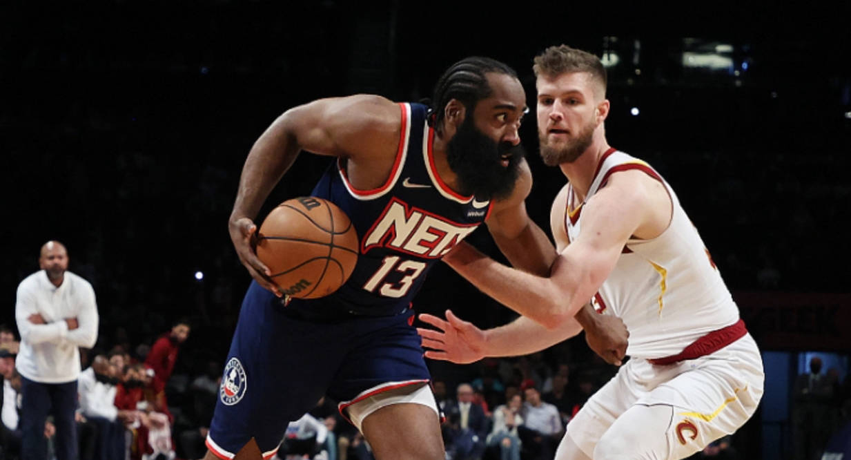 勇士B队碾压雄鹿，费沃斯惊艳世界