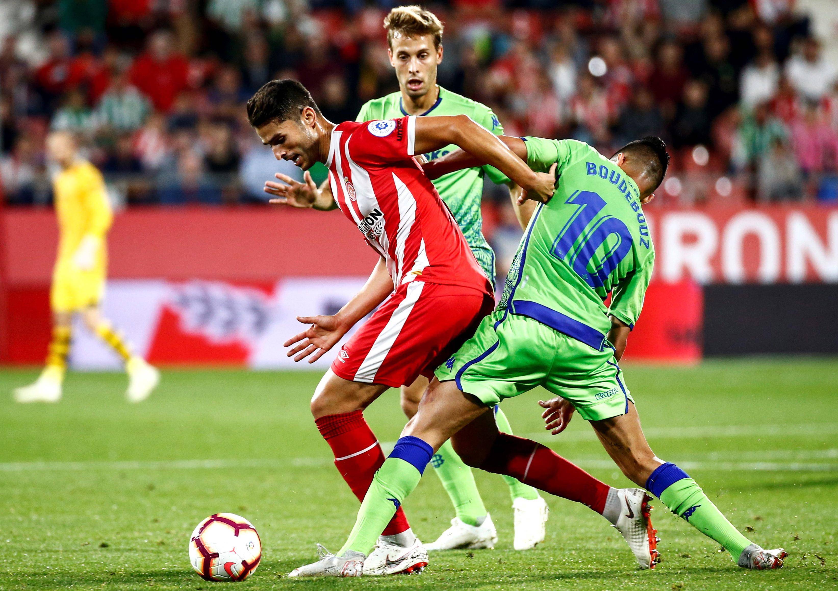 米兰体育网页版-赫罗纳中场受伤离场,或将对球队造成影响