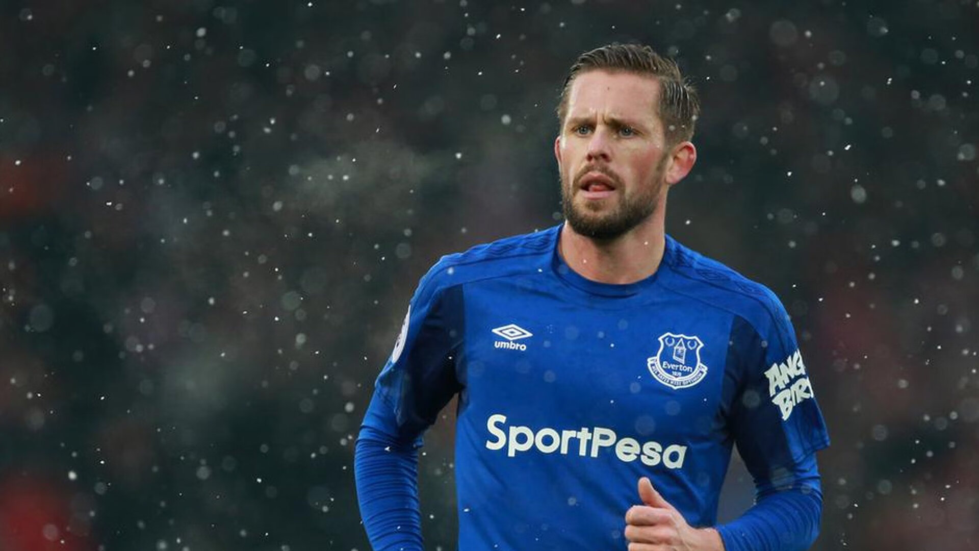 米兰体育下载-从活塞鏖战快船到F1赛道，马克西的接管艺术